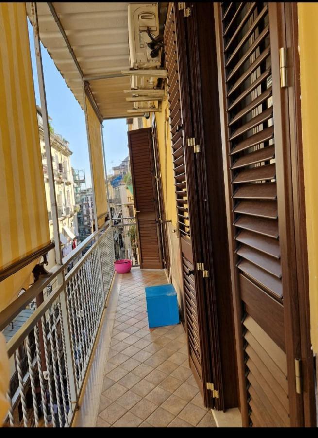 Apartamento La Casa Di Mamma Nápoles Exterior foto